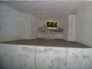 Embrasure.