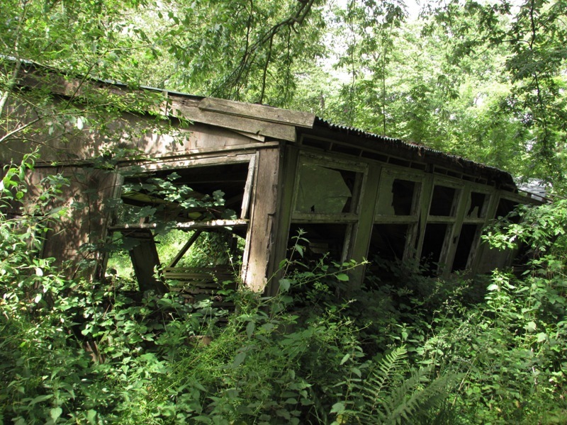 Ministry of Works hut near the main gate