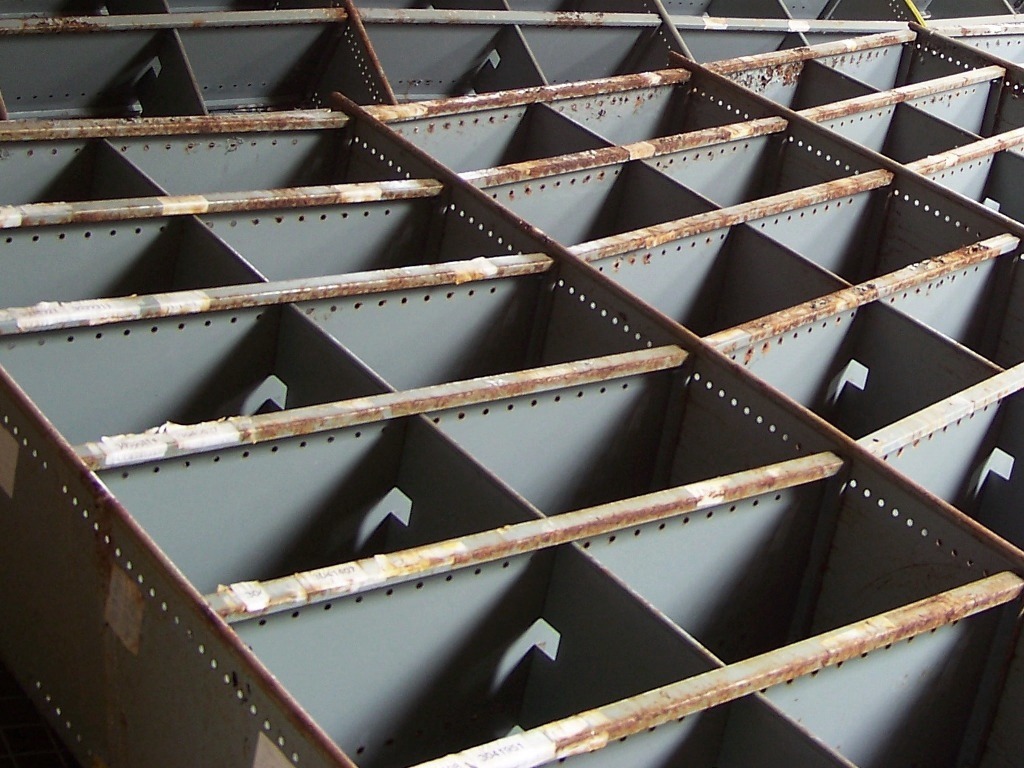 Toppled racking for patient records