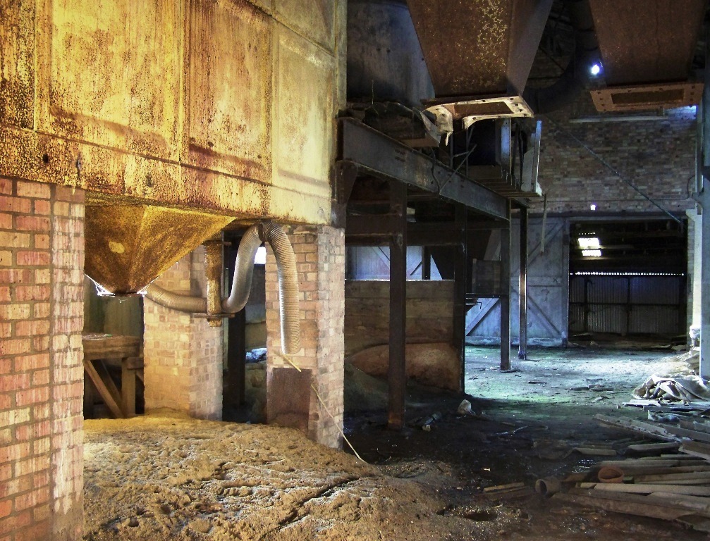 Silos and hoppers, 2009