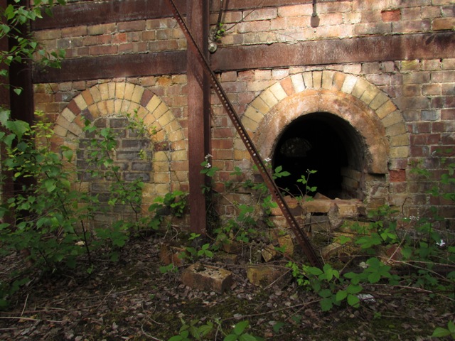 Stoke holes (2014)