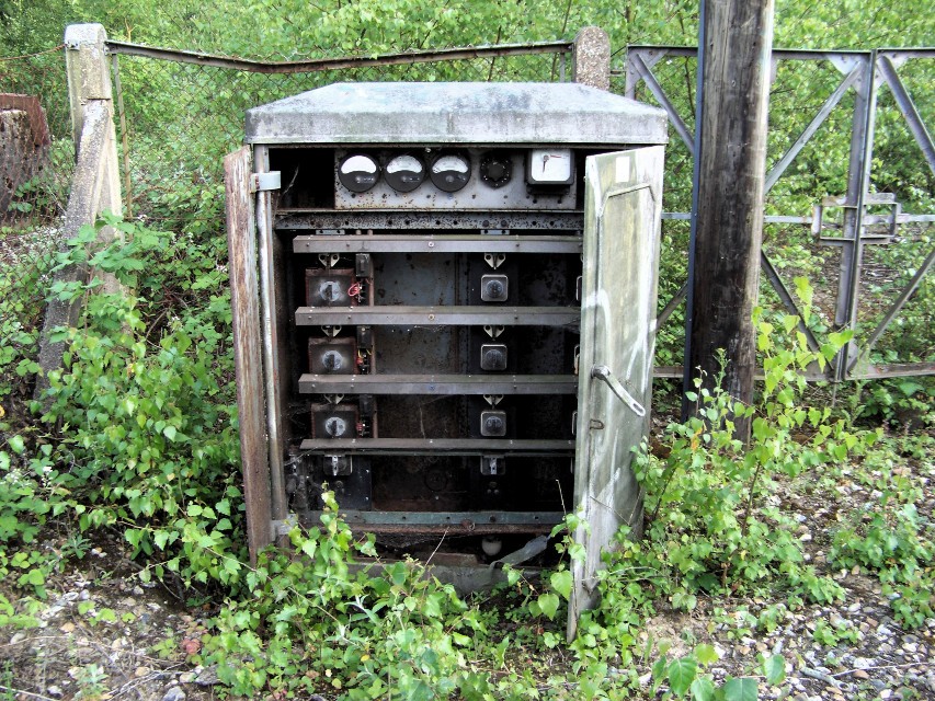 Sub-station (2013)
