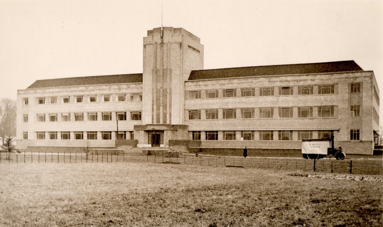 1938